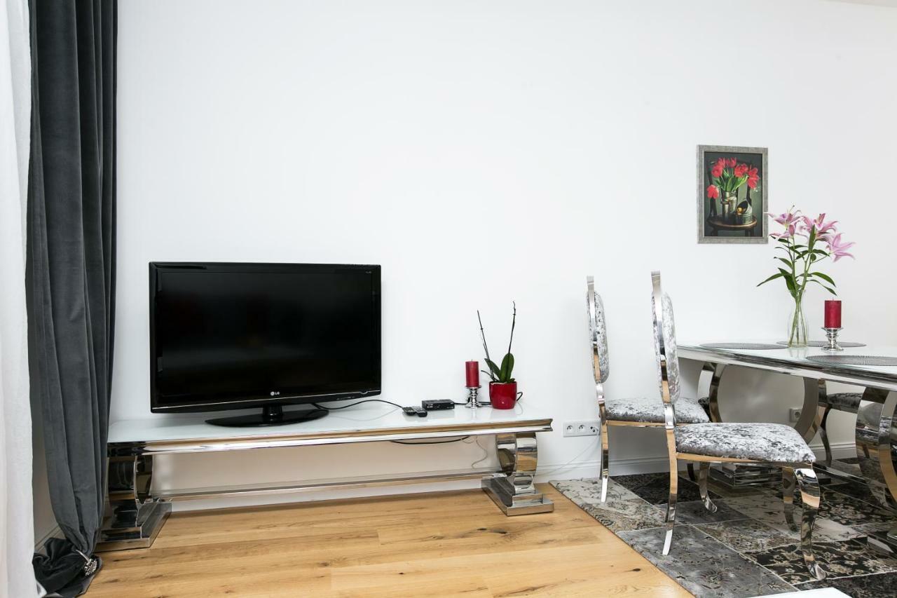 Old Town Cristal Apartment By Otium Cracovia Esterno foto