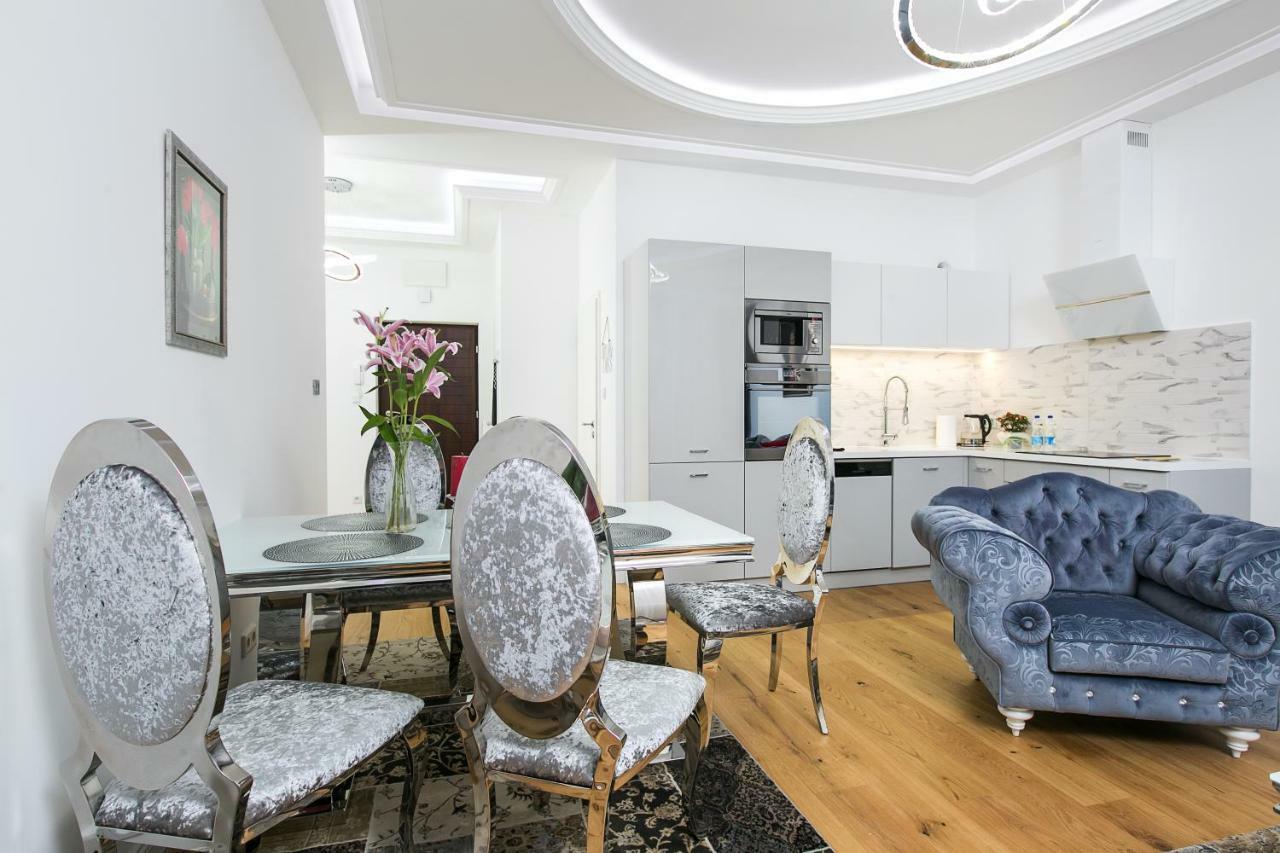Old Town Cristal Apartment By Otium Cracovia Esterno foto
